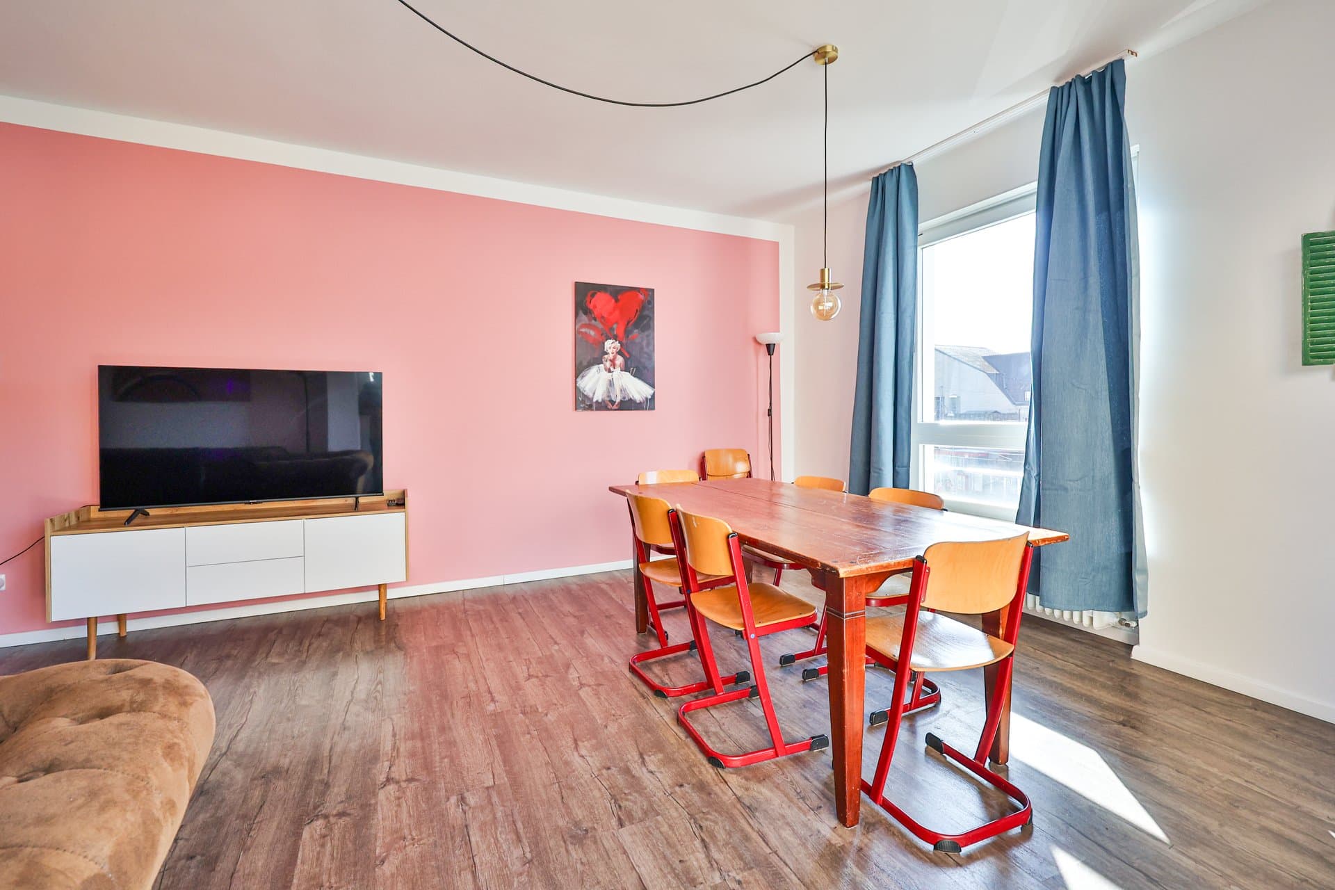 Spacious Flat Karlsruhe Hauptbahnhof — Wohnbereich